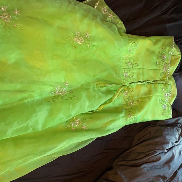 Green Prom Dress - Picture 4 of 5